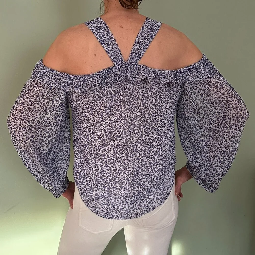 Anthropologie Caia blue and white blouse size 6 puff sleeve open shoulder
